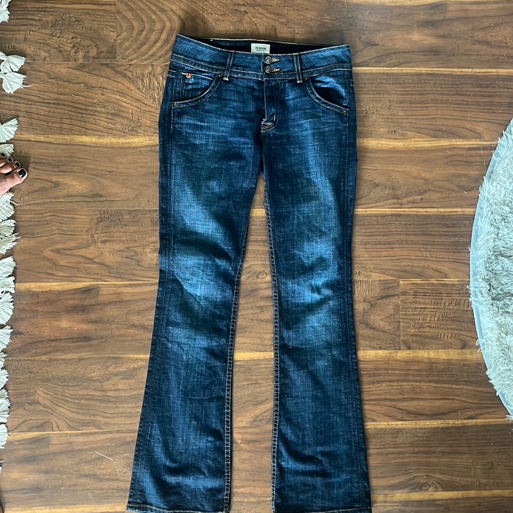 Hudson size 26Petite mid rise signature bootcut 31inseam